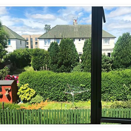Bright & Spacious Double Room With Garden View- Close To Airport & City Centre EDI Kültér fotó